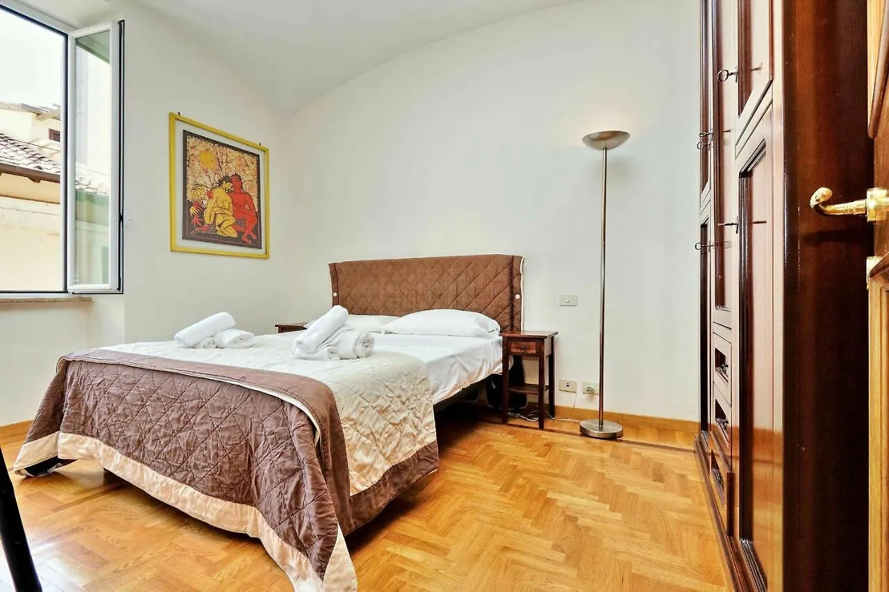 Borgo Pio Apartment Rome Italy