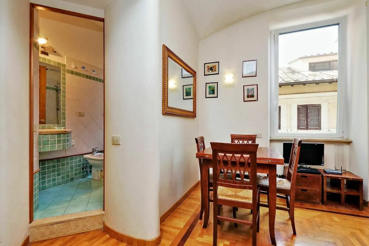 Borgo Pio Apartment Rome